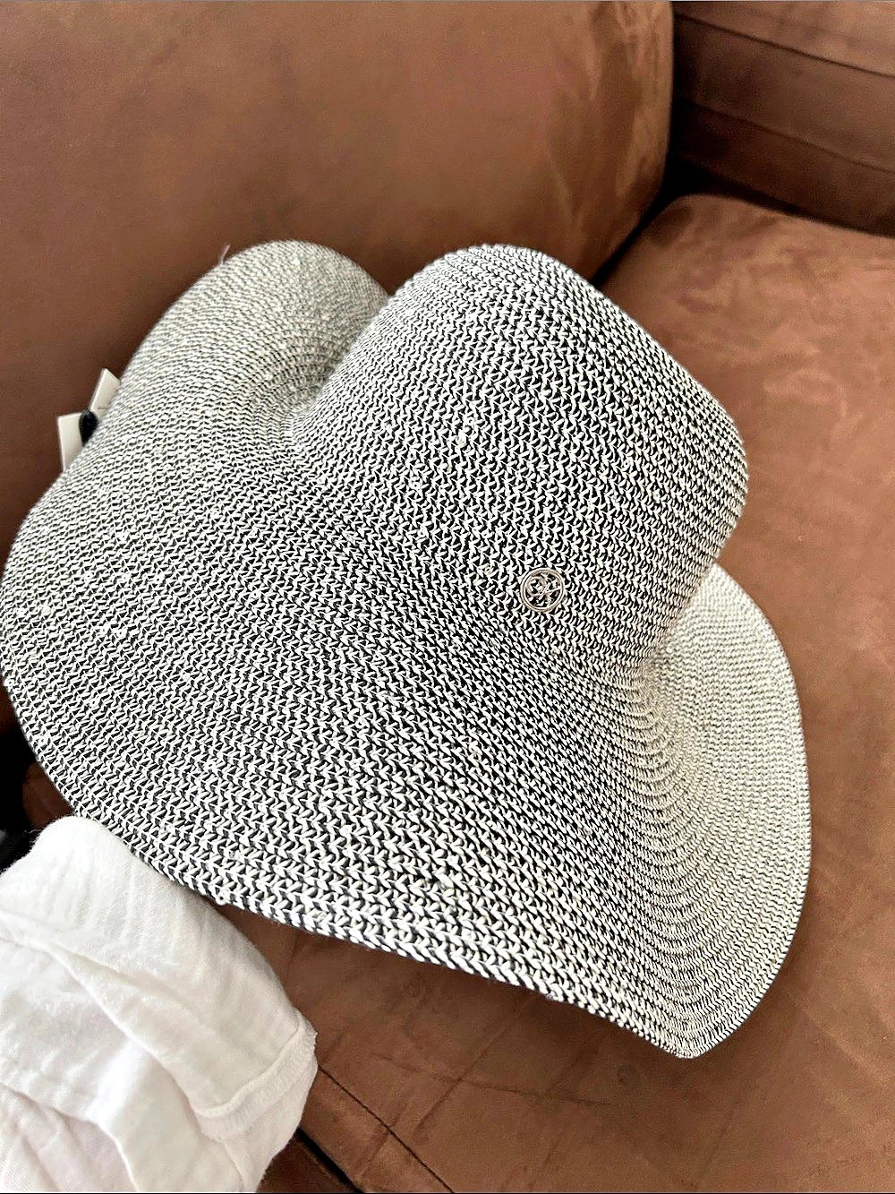 CALVIN KLEIN Wide Brim Floppy Designer Beach Lake Pool Metallic and sun  Hat